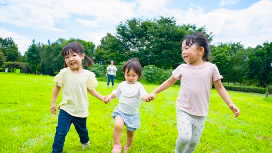 健やかに育つ子どもたち